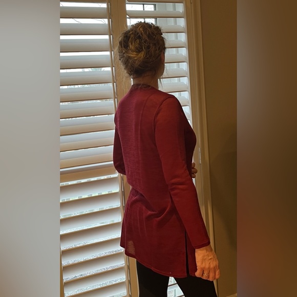 DIVIDED H&M Burgundy size M Long Light Cardigan with side slits NWOT - Picture 6 of 10